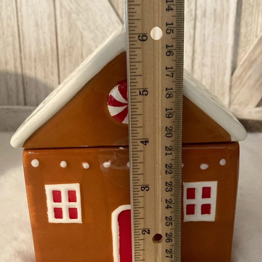 Target BP 2024 Christmas Gingerbread House Mini Cookie Jar